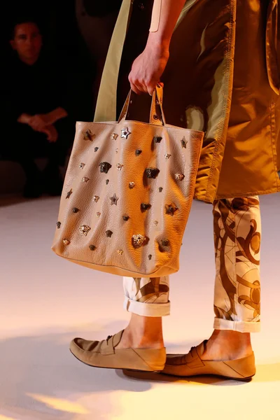 Look 40
